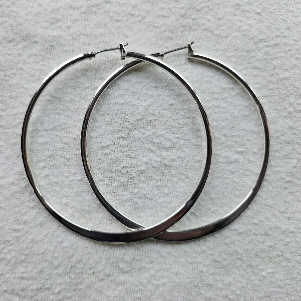 Premier Designs On The Town Silver Plated Hoop Earrings, Large, Reflective, NIB - Picture 3 of 16